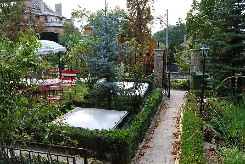 Gardonyi Vendeghaz Bed & Breakfast Budapest