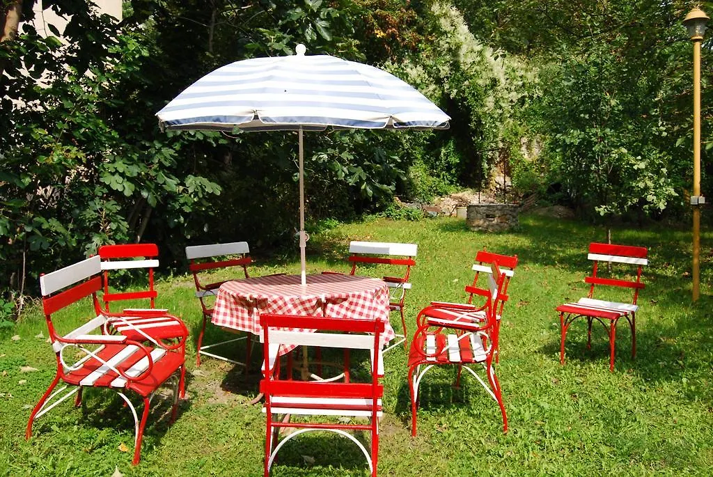 Gardonyi Vendeghaz Bed & Breakfast Budapest